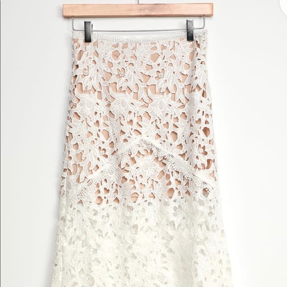 White crochet lace two piece set - Picture 4 of 5